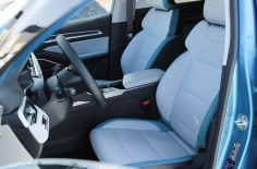 Вид салона Geely Emgrand 2023