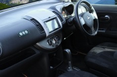 Nissan Note 2005 передние сиденья